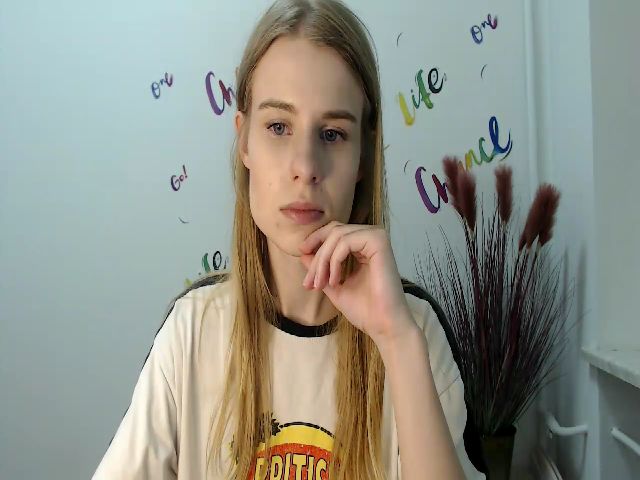 Live sex webcam photo for Cloud_Girl #274176830