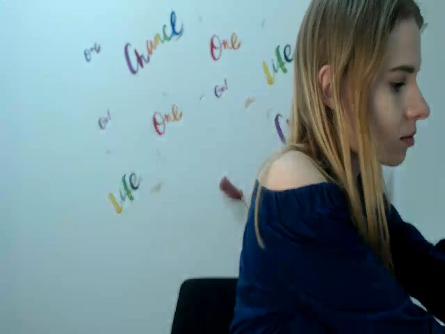 Live sex webcam photo for Cloud_Girl #274221178