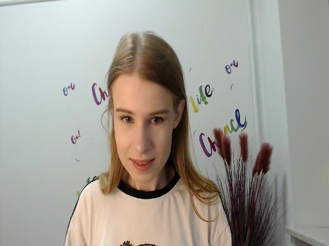 Live sex webcam photo for Cloud_Girl #274229019