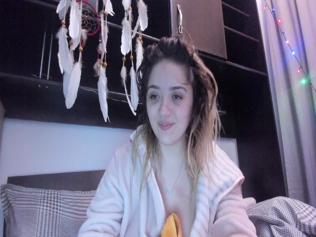 Live sex webcam photo for Cloverbubble #273143227