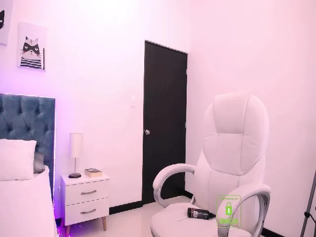 Live sex webcam photo for Coco_bele69 #272216941