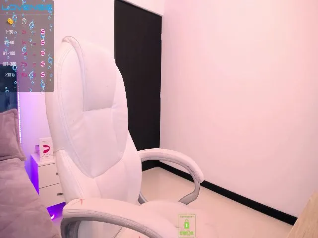 Live sex webcam photo for Coco_bele69 #272864922