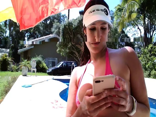 Live sex webcam photo for CoconutCats #272586337