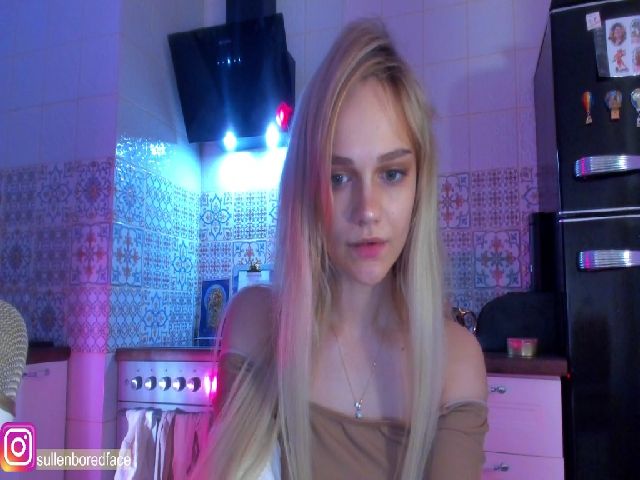 Live sex webcam photo for Cogito_ #273143636