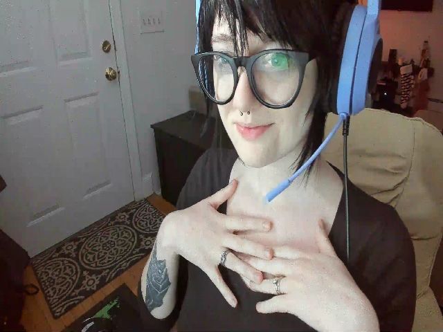 Live sex webcam photo for CognitivePunk #271735942