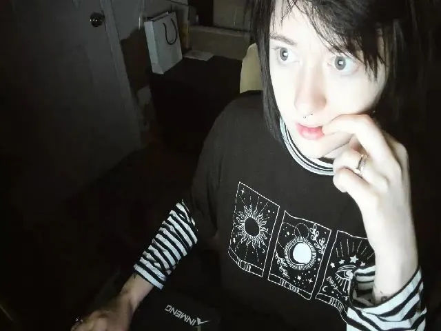 Live sex webcam photo for CognitivePunk #271813573