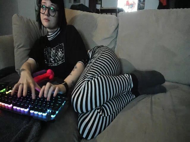 Live sex webcam photo for CognitivePunk #271920882