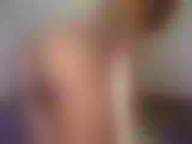Live sex webcam photo for Collegeslut84 #273381967