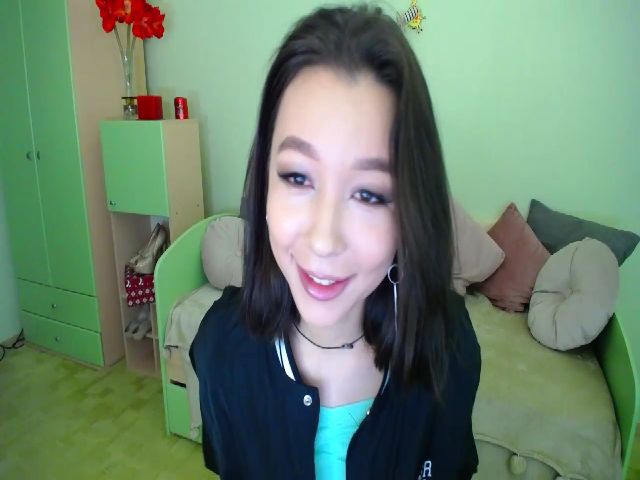 Live sex webcam photo for ComeToRelax #272571439