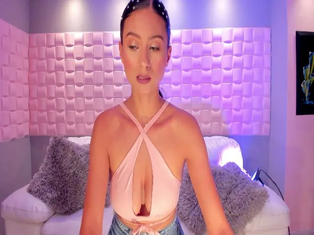 Live sex webcam photo for ConnieAddams1 #272334594