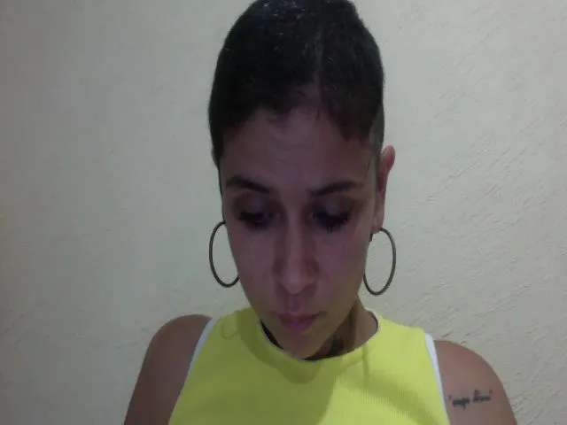 Live sex webcam photo for Connieboom #273113283