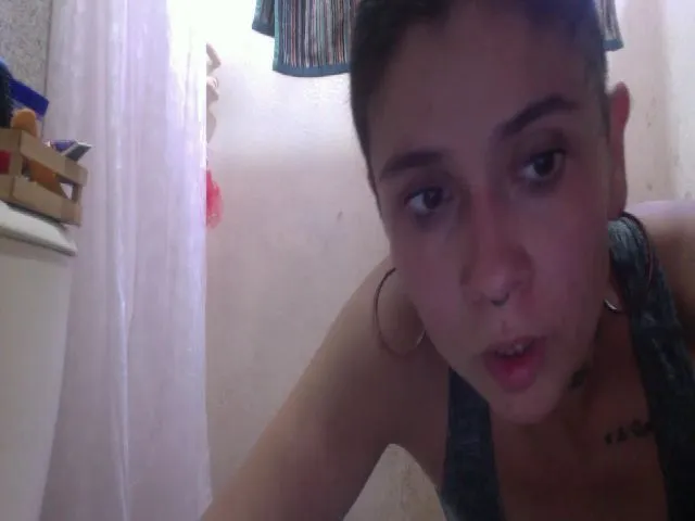 Live sex webcam photo for Connieboom #273153795