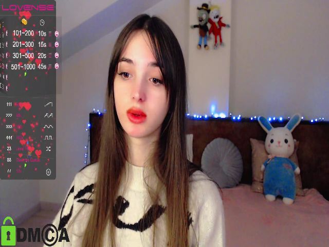 Live sex webcam photo for CookiePetite #272199271