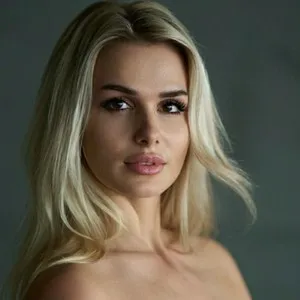 Live sex webcam photo for CorneliaBaby #278235513