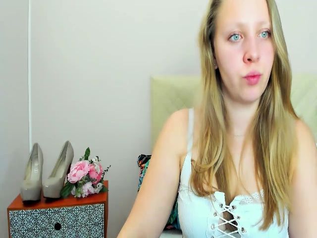 Live sex webcam photo for CorneliaYoung #272363434