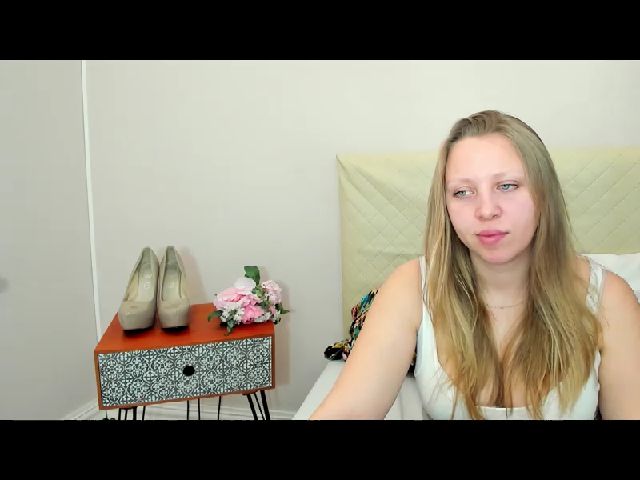 Live sex webcam photo for CorneliaYoung #272531474