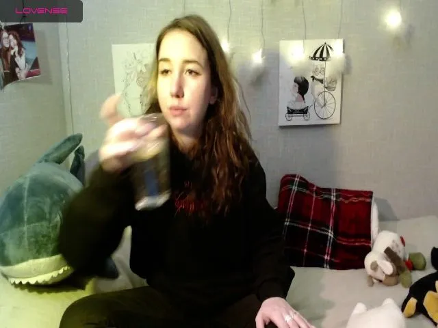 Live sex webcam photo for Cosmo_Riri #272219629