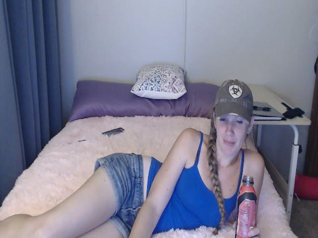 Live sex webcam photo for Country_vixen #274560536