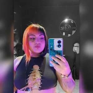 Live sex webcam photo for Courney_love_ #291329624