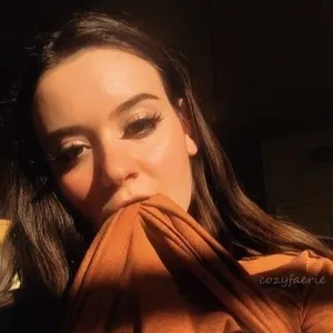 Live sex webcam photo for CozyFaerie #291175824