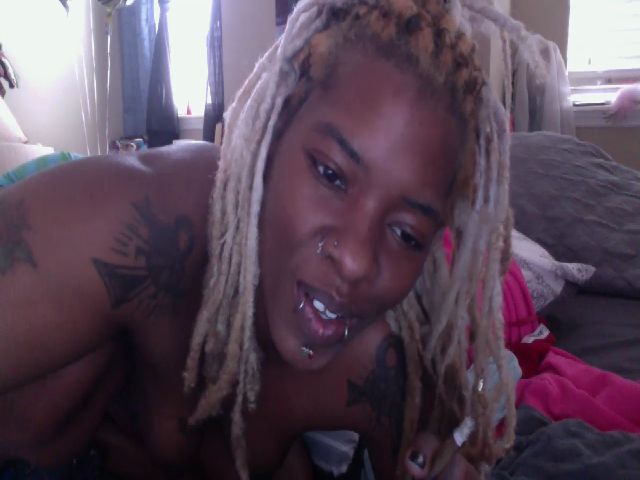 Live sex webcam photo for Crazisexikoo #272734710