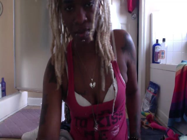 Live sex webcam photo for Crazisexikoo #272737826