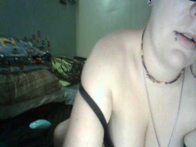 Live sex webcam photo for CrazyA94 #274625912