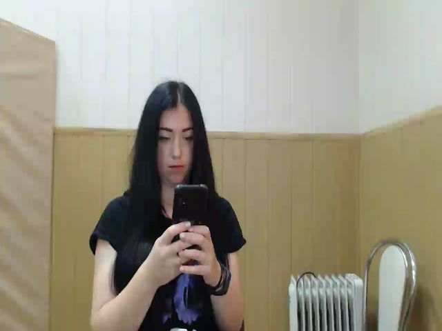 Live sex webcam photo for CrazzyFairy #273685823