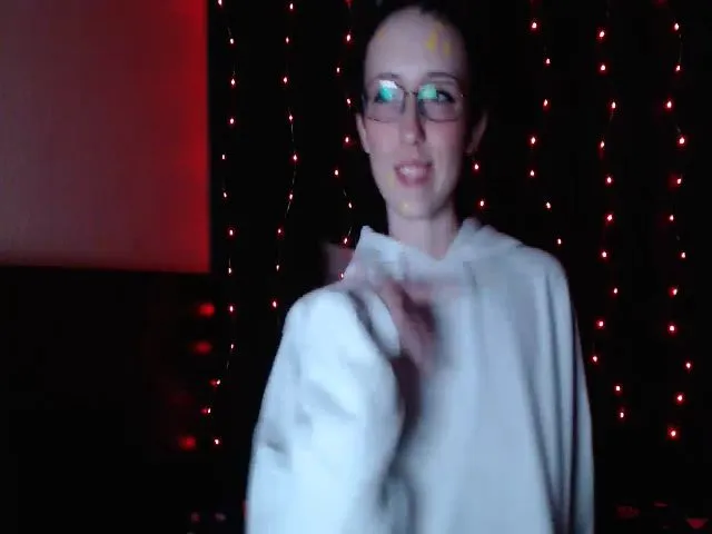 Live sex webcam photo for CreamyBun #272641914