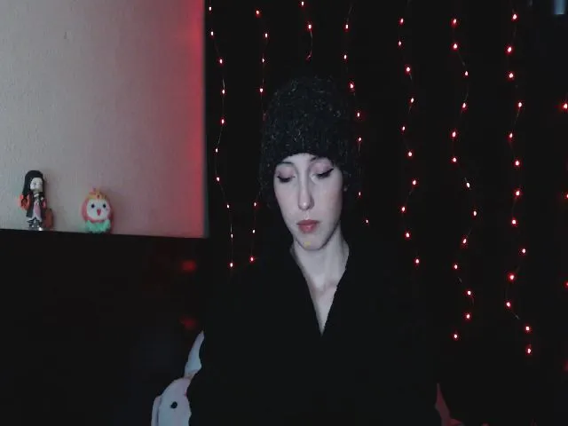 Live sex webcam photo for CreamyBun #272672377