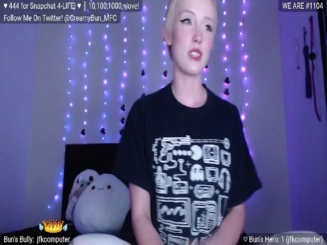 Live sex webcam photo for CreamyBun #273597851