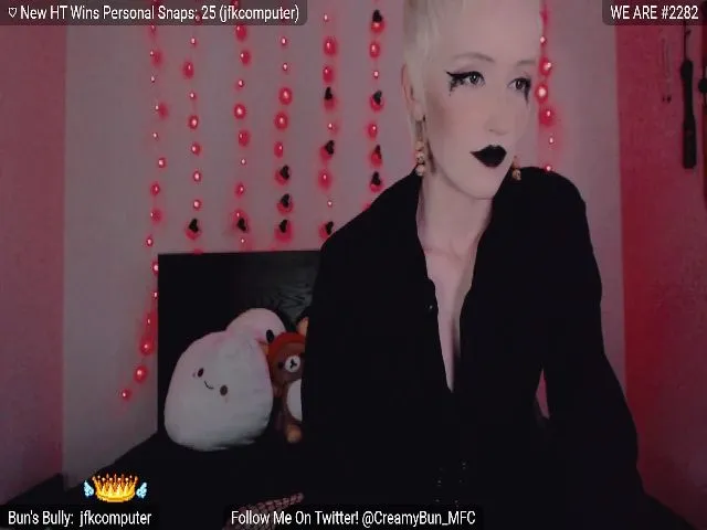 Live sex webcam photo for CreamyBun #273791894