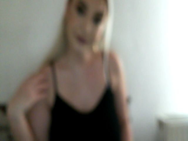 Live sex webcam photo for CrinnaMania #272421303