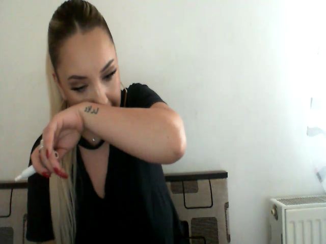 Live sex webcam photo for CrinnaMania #272862751