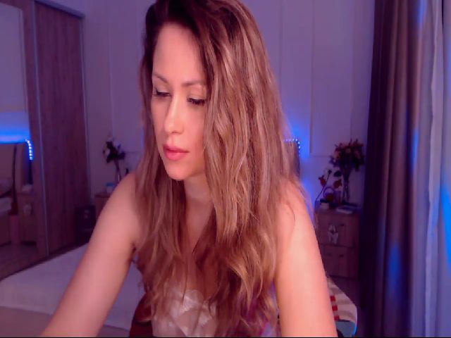 Live sex webcam photo for Cris_Doll #274654261