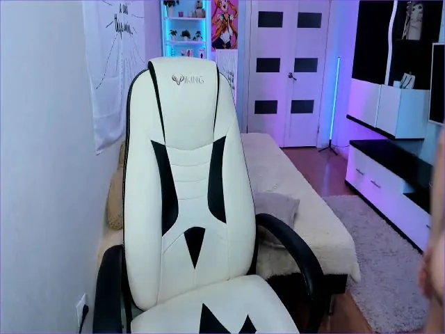 Live sex webcam photo for CristalAlice #272787602