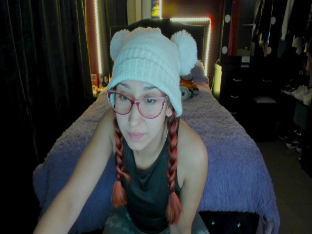 Live sex webcam photo for Cristal_kat #272248841