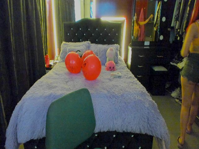 Live sex webcam photo for Cristal_kat #272454372