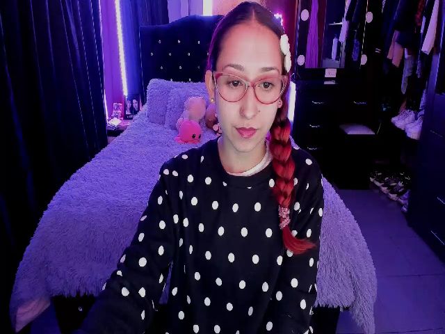 Live sex webcam photo for Cristal_kat #272836353