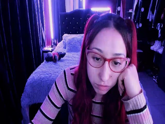 Live sex webcam photo for Cristal_kat #272965721