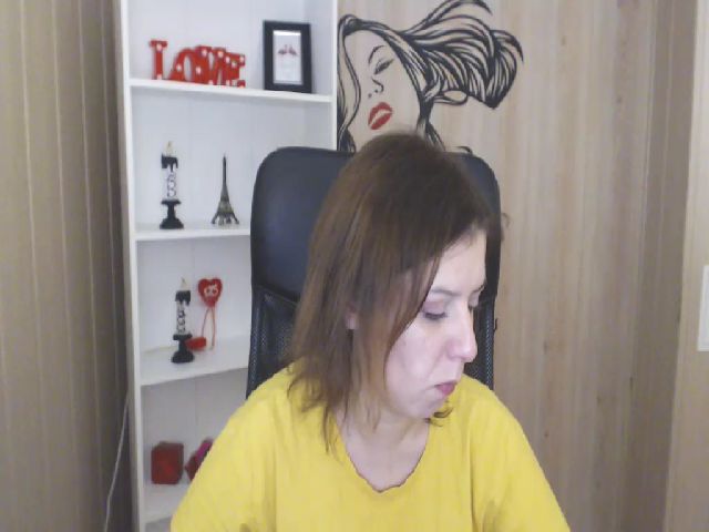 Live sex webcam photo for CristiCarter #271567427