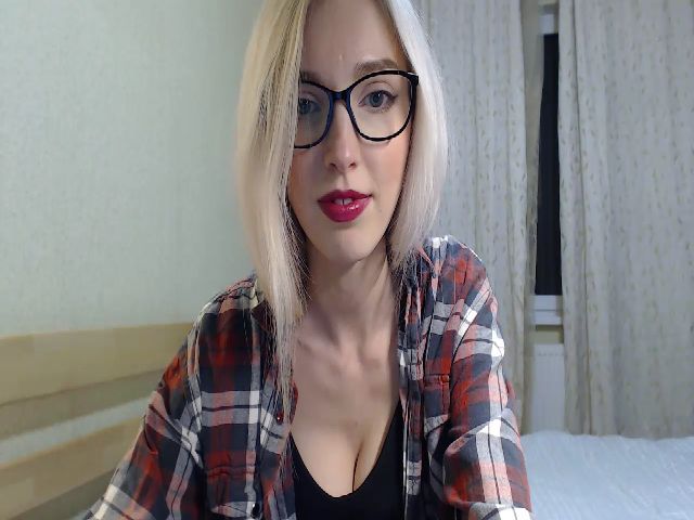 Live sex webcam photo for CristyGT #272115143