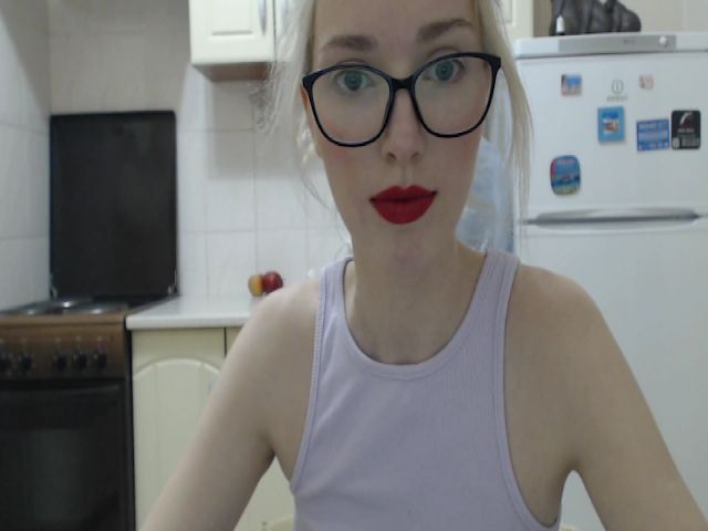 Live sex webcam photo for CristyGT #272880895