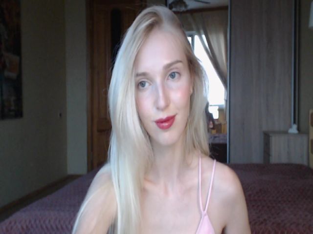 Live sex webcam photo for CristyGT #274293214