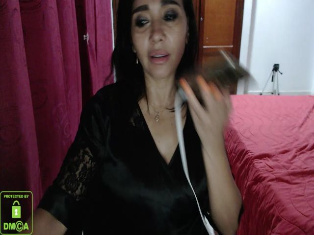 Live sex webcam photo for CristySavoy #272339154