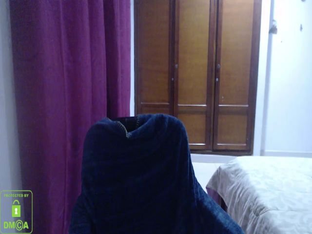 Live sex webcam photo for CristySavoy #273374346