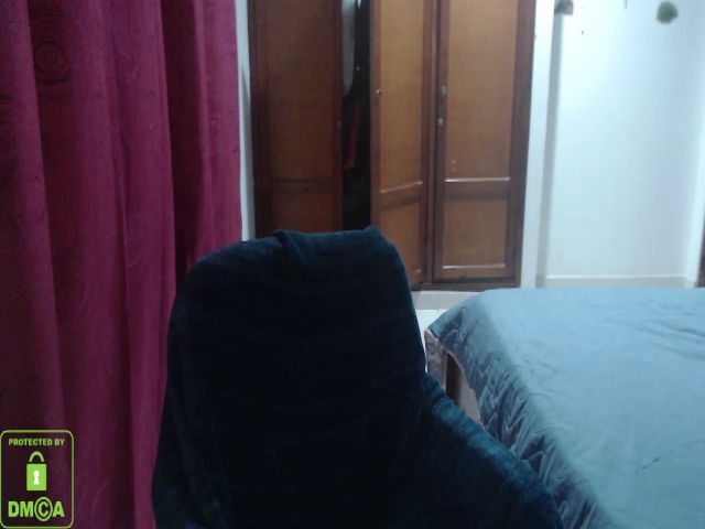 Live sex webcam photo for CristySavoy #273534045