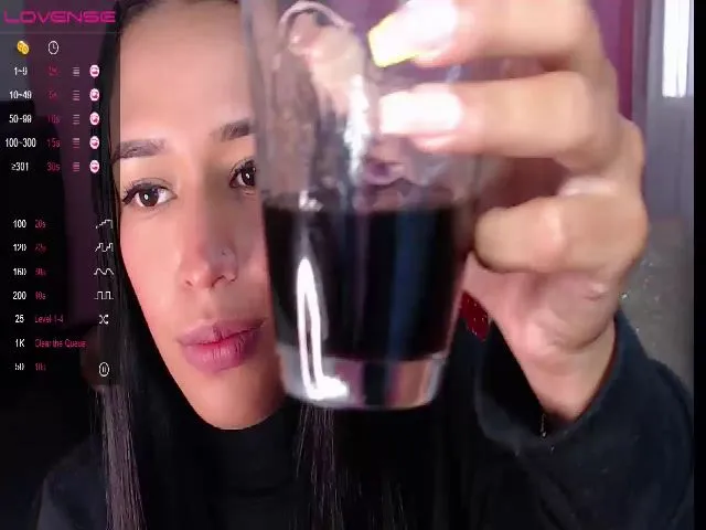 Live sex webcam photo for Crystal_sweet #272320519