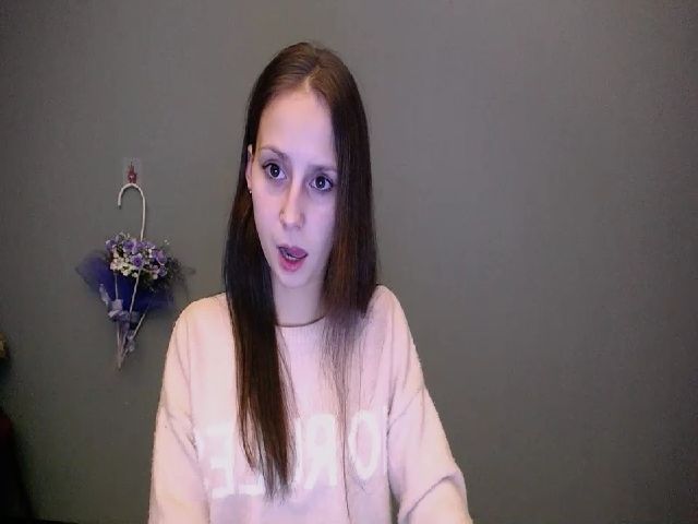 Live sex webcam photo for CuddliesNikki #271713456