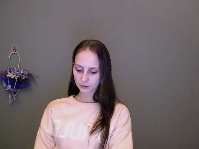 Live sex webcam photo for CuddliesNikki #271714391